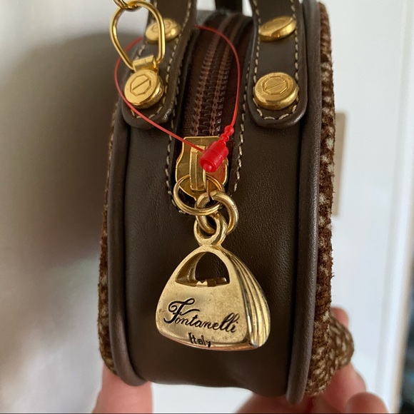 ‼️2/$25‼️Vintage Mini crossbody bag - Picture 9 of 12